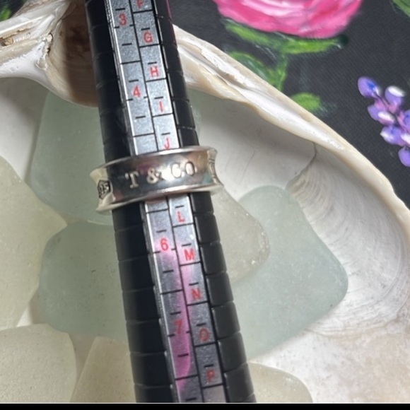 Tiffany & Co. 1837 Concave Ring - Picture 5 of 6